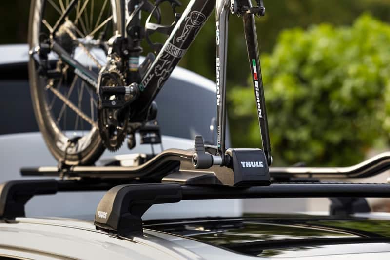 Thule FastRide střešní nosič kol pro uchycení kola za vidlici - černá